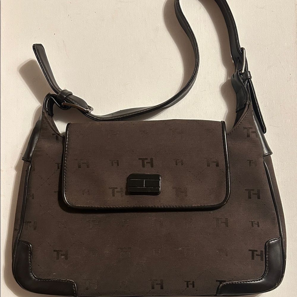 Tommy Hilfiger Black Shoulder Bag